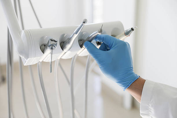 Professional Emergency Dentist technician working in Olla, LA